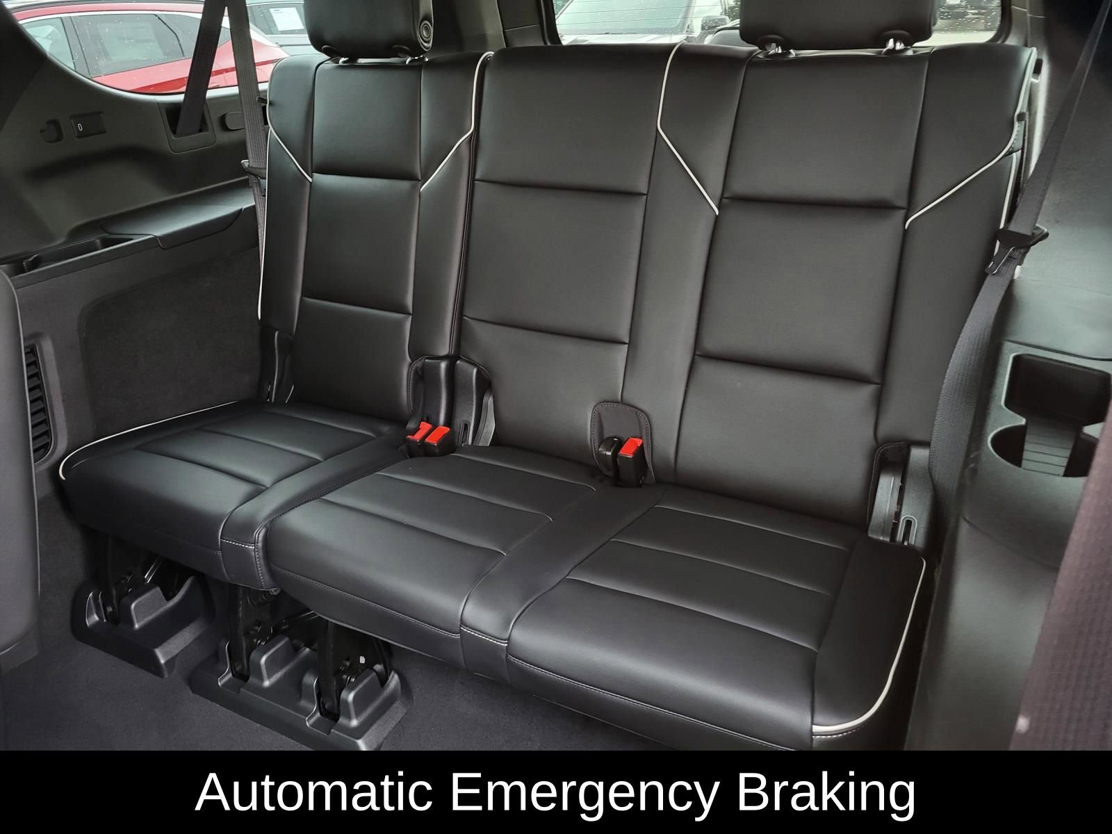 Used 2021 Cadillac Escalade ESV Premium Luxury AWD/4WD image 17