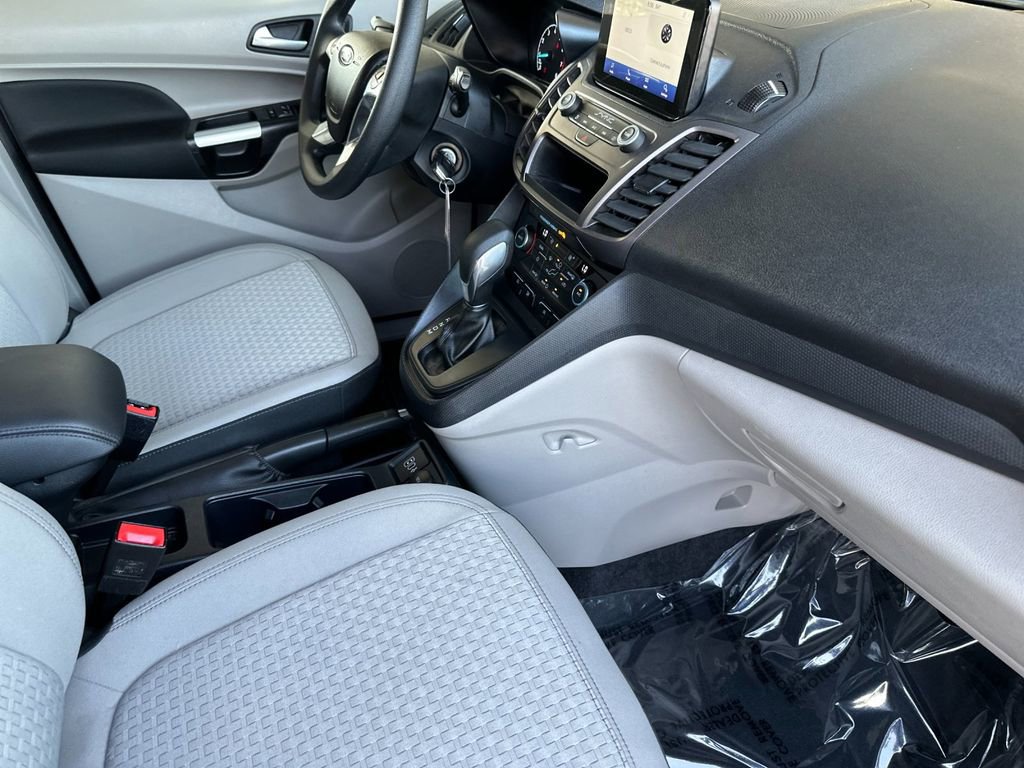 Certified 2023 Ford Transit Connect XLT image 16
