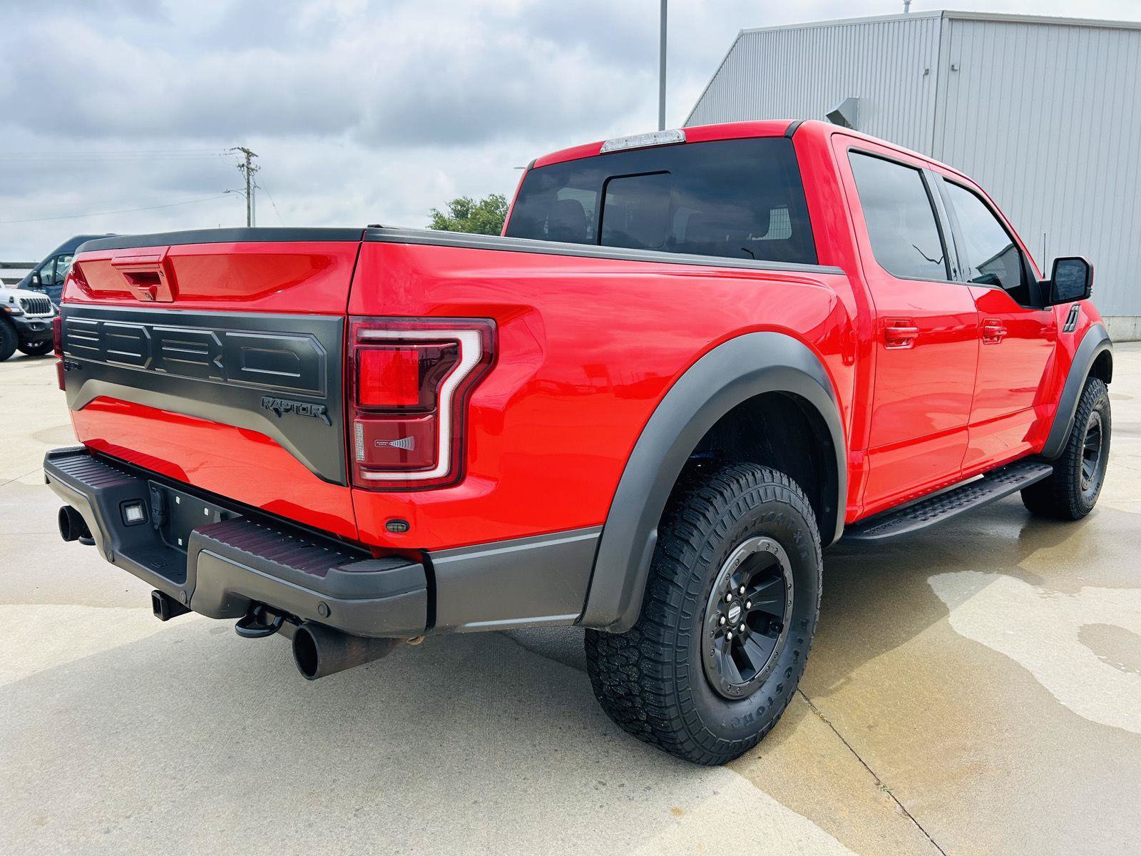 Used 2018 Ford F150 Raptor w/ Equipment Group 802A Luxury AWD/4WD image 40