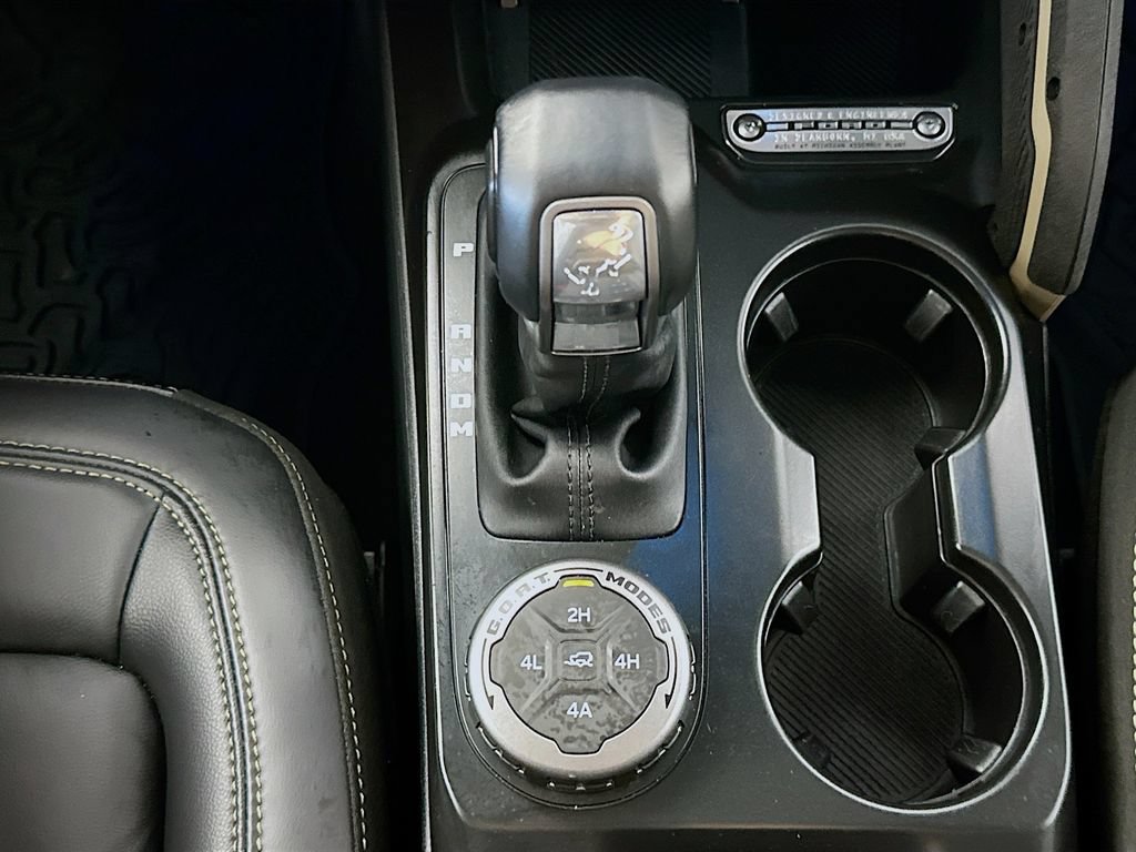 Used 2025 Ford Bronco Badlands AWD/4WD image 16