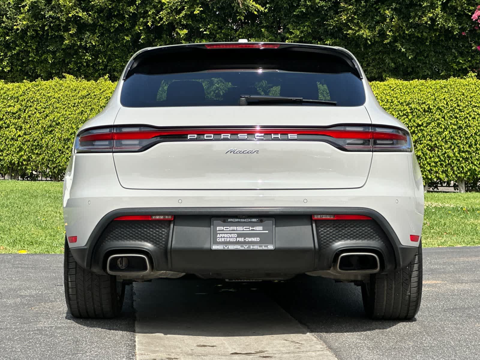 Certified 2023 Porsche Macan AWD/4WD image 7