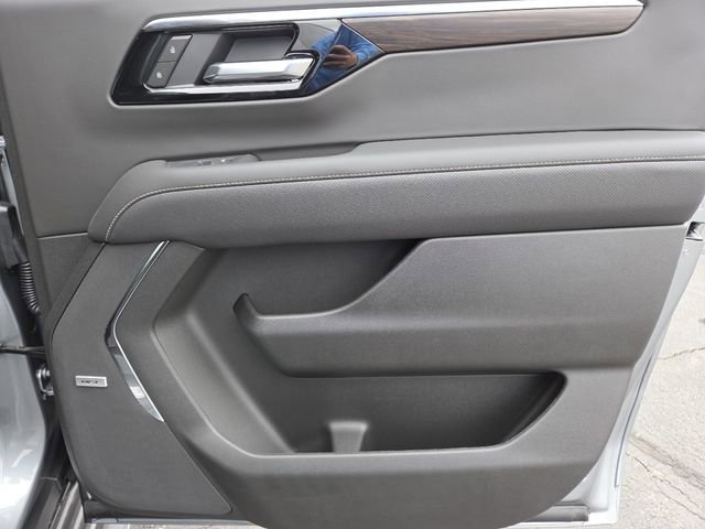 New 2025 Chevrolet Suburban Premier image 29