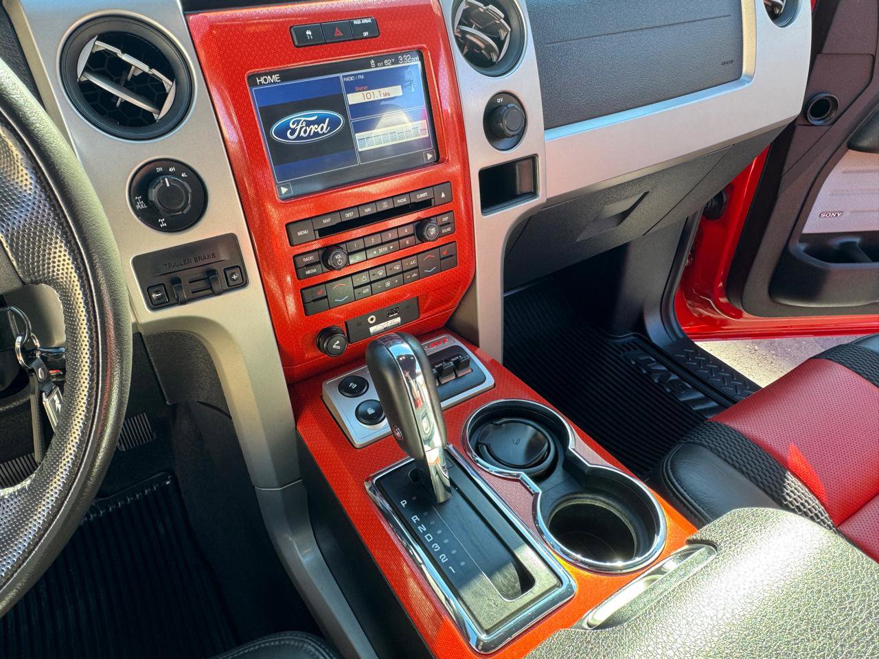 Used 2010 Ford F150 Raptor image 31