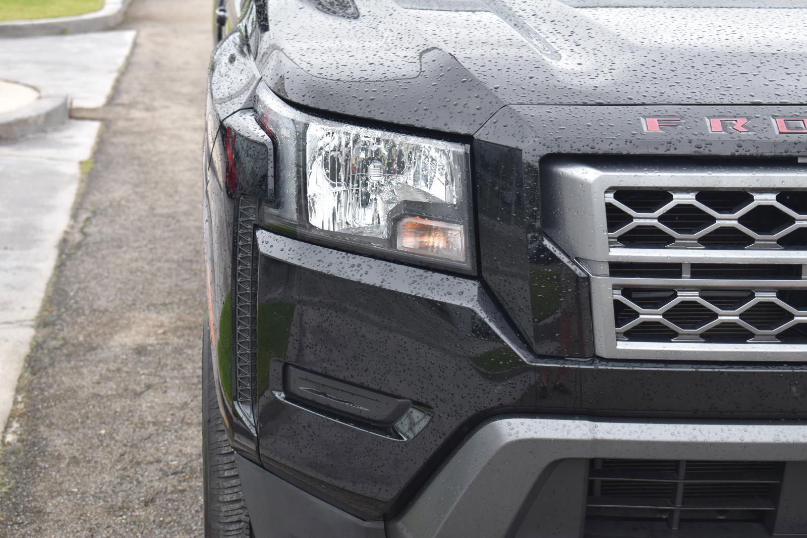 Used 2022 Nissan Frontier SV w/ Technology Package AWD/4WD image 15