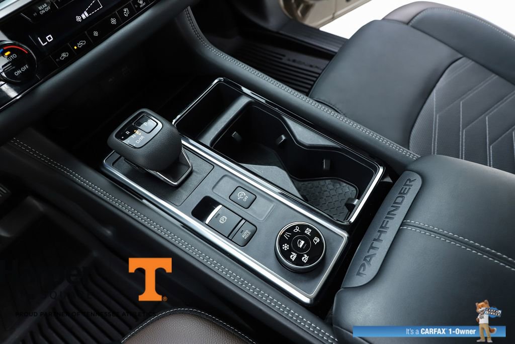 Used 2024 Nissan Pathfinder Platinum image 24