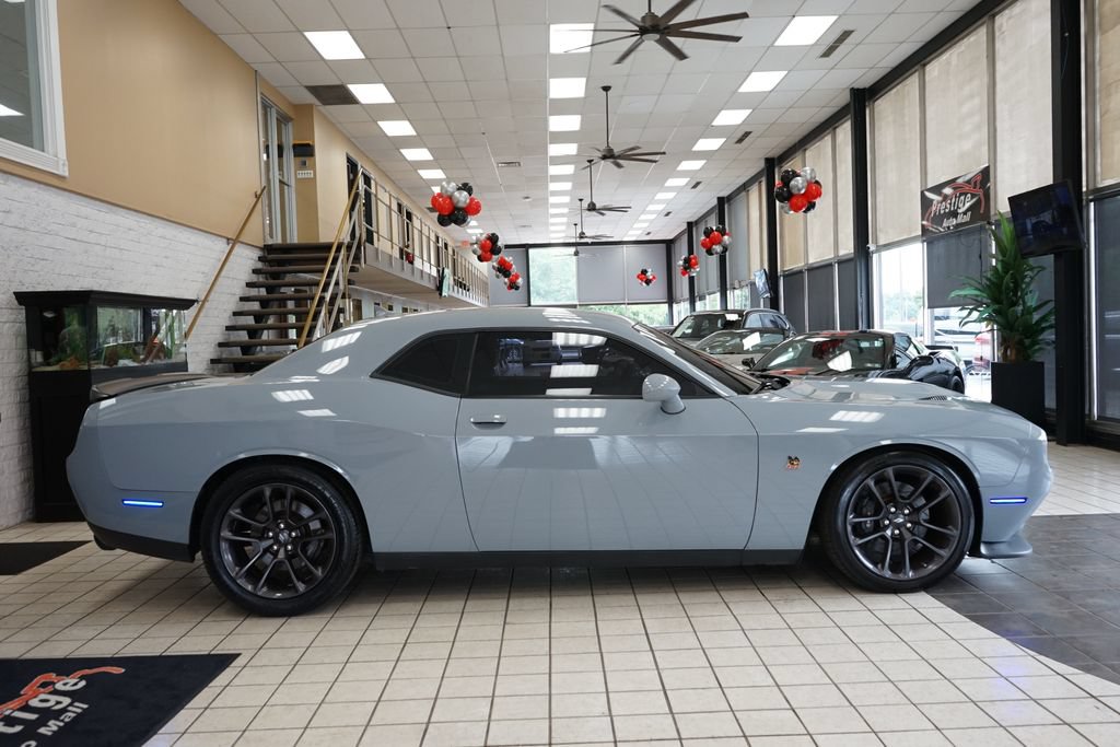 Used 2022 Dodge Challenger R/T Scat Pack RWD image 24