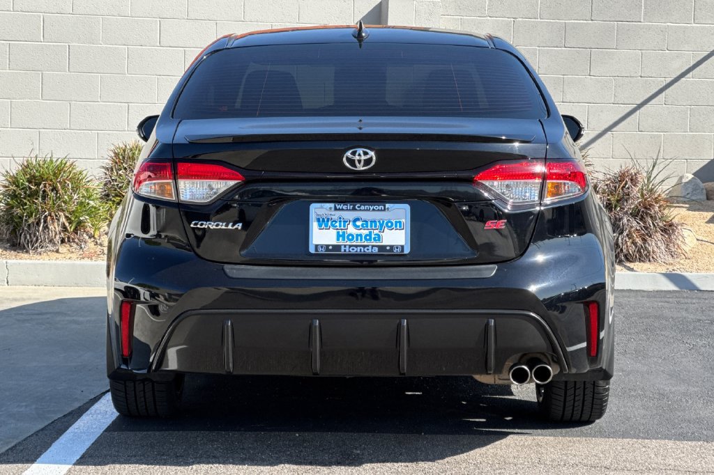 Used 2024 Toyota Corolla SE FWD image 9