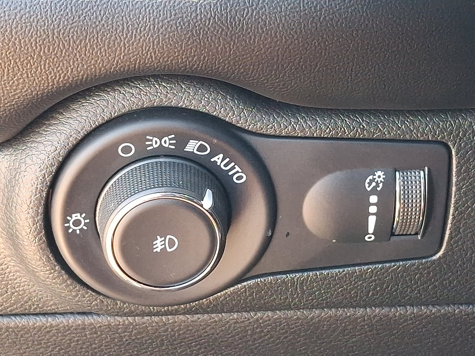 Used 2022 Dodge Durango GT AWD/4WD image 27