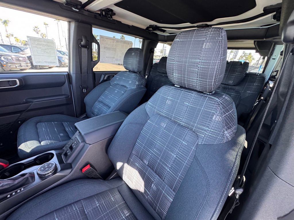 New 2025 Ford Bronco Heritage Edition image 19