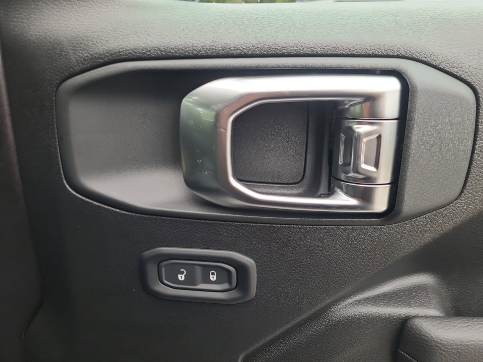 New 2025 Jeep Wrangler Sport S 4xe w/ Convenience Group image 31