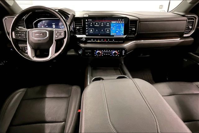 Used 2024 GMC Sierra 2500 SLT w/ SLT Premium Package image 18