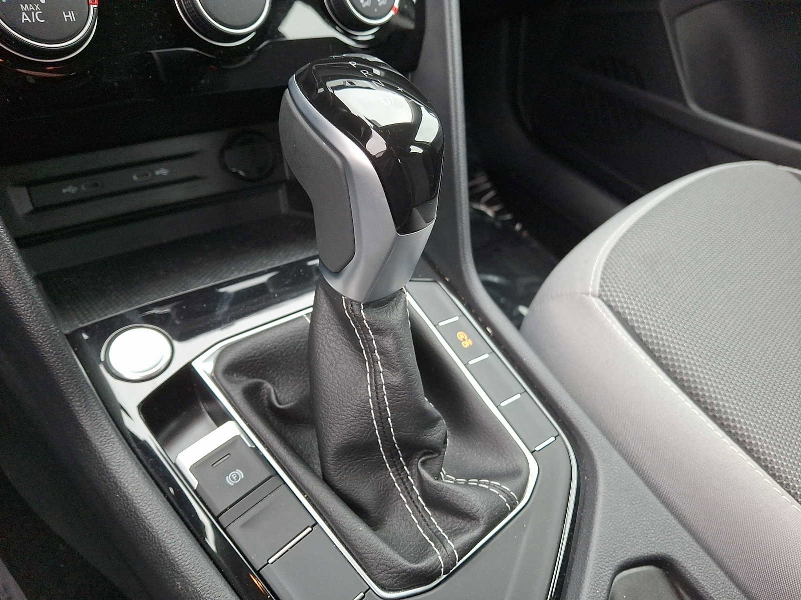 Used 2024 Volkswagen Taos S image 12