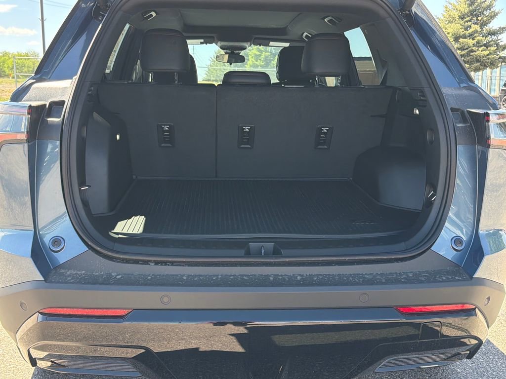 New 2026 Chevrolet Equinox RS AWD/4WD image 24