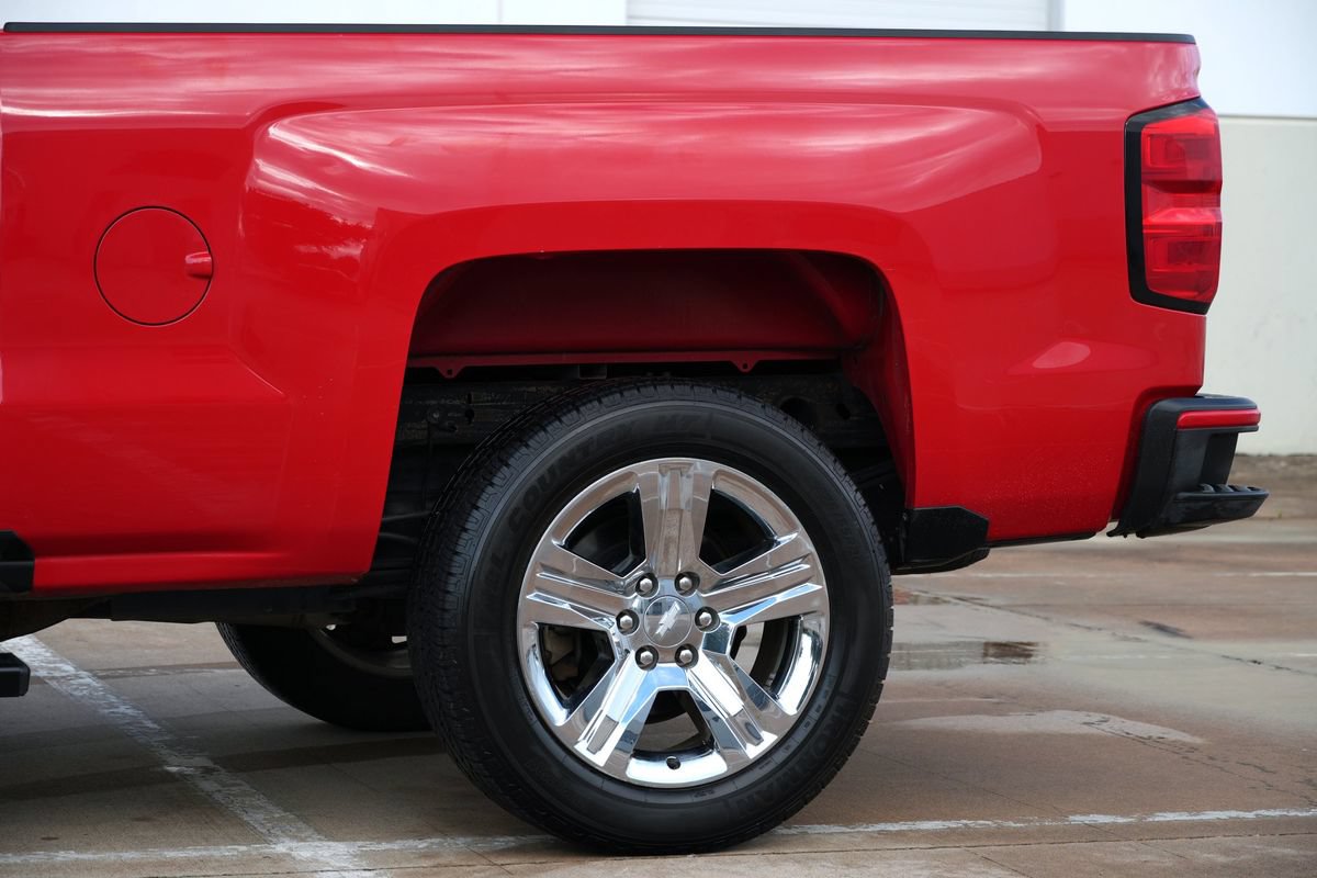 Used 2018 Chevrolet Silverado 1500 Custom w/ Custom Convenience Package RWD image 24