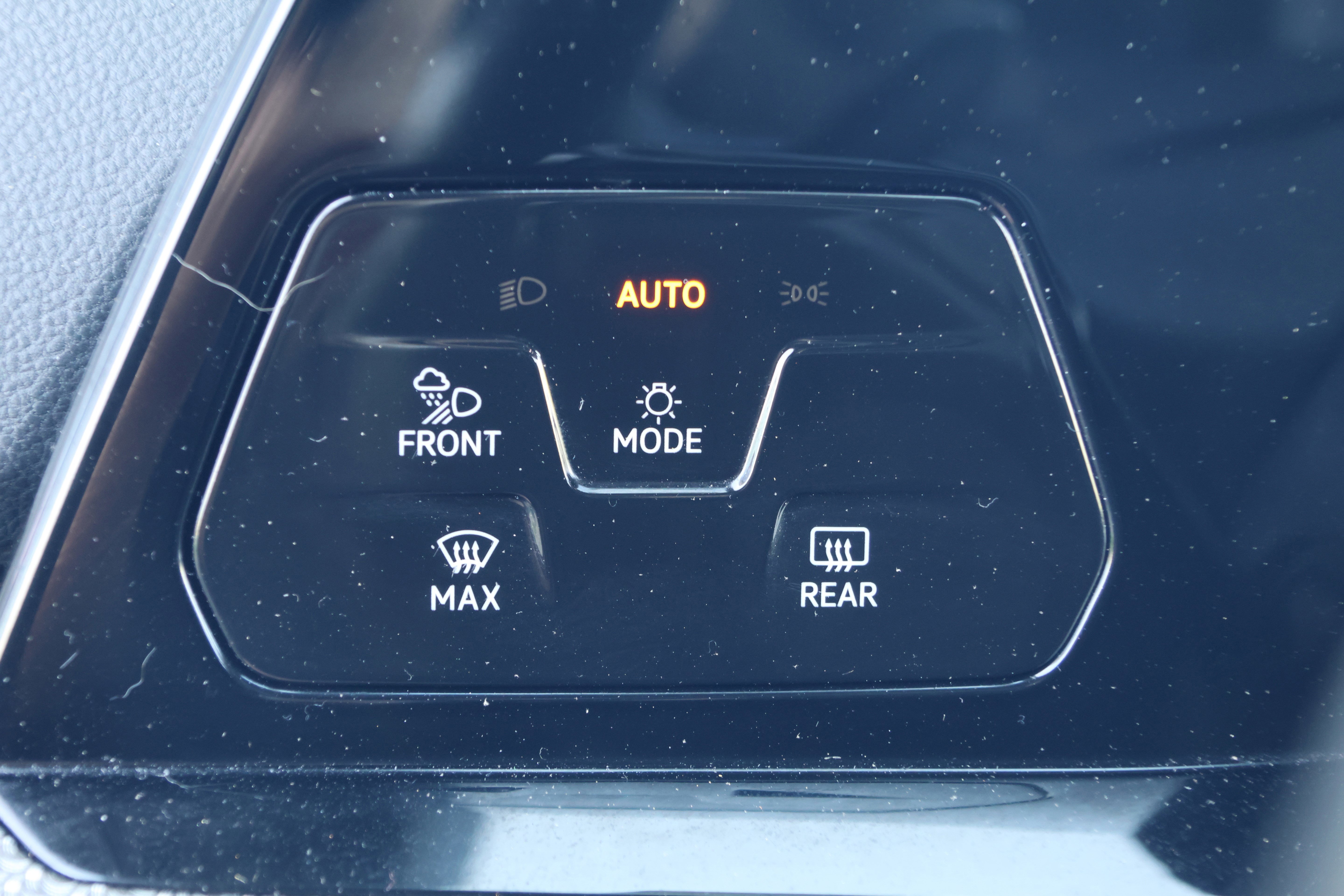 Used 2024 Volkswagen Golf R AWD/4WD image 14
