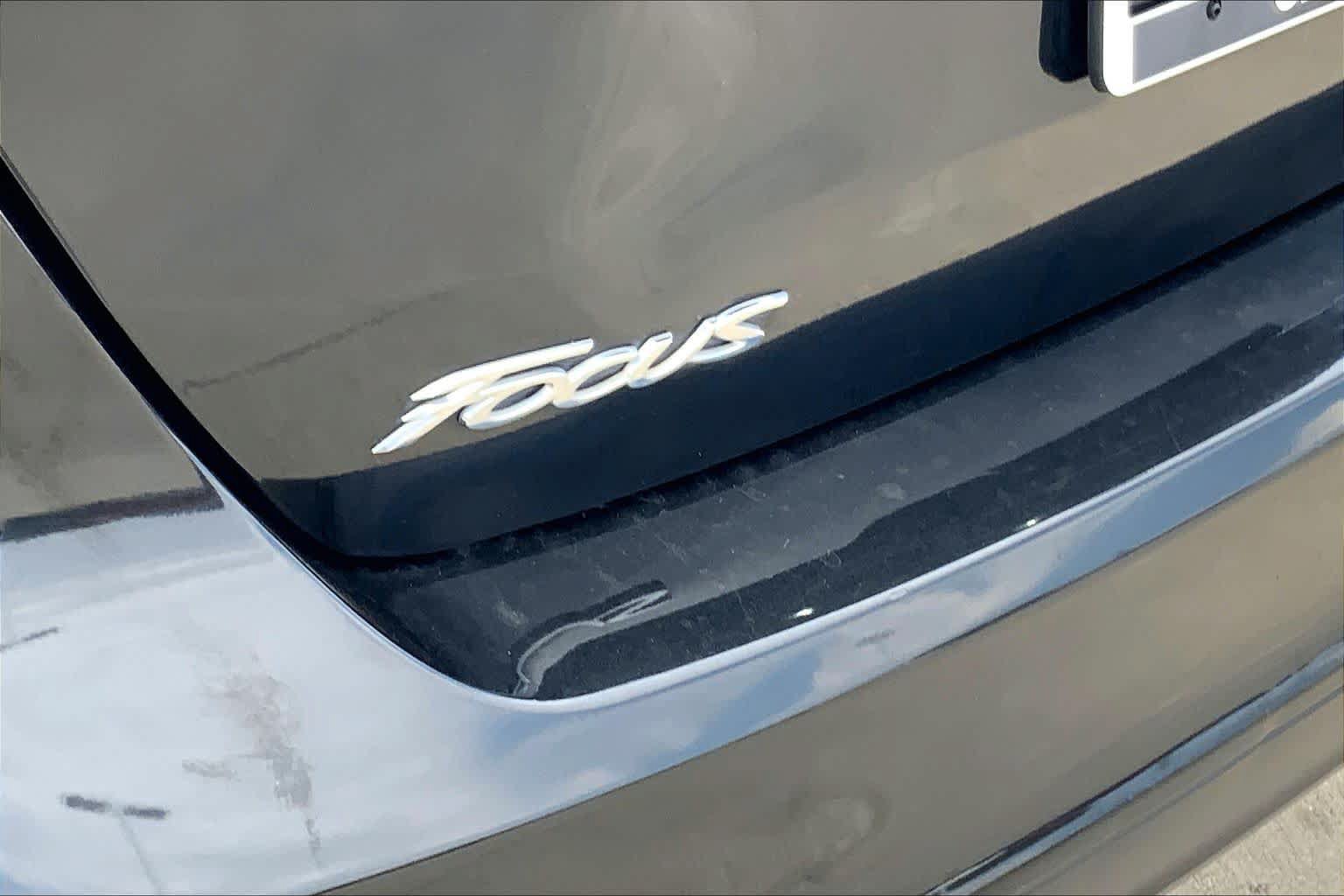 Used 2015 Ford Focus SE FWD image 10