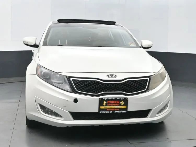 Used 2011 Kia Optima EX w/ Premium Pkg image 3