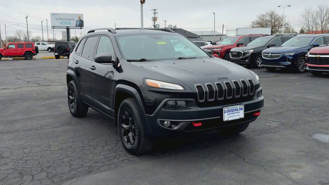 Used 2015 Jeep Cherokee Trailhawk w/ Leather Interior Group image 3