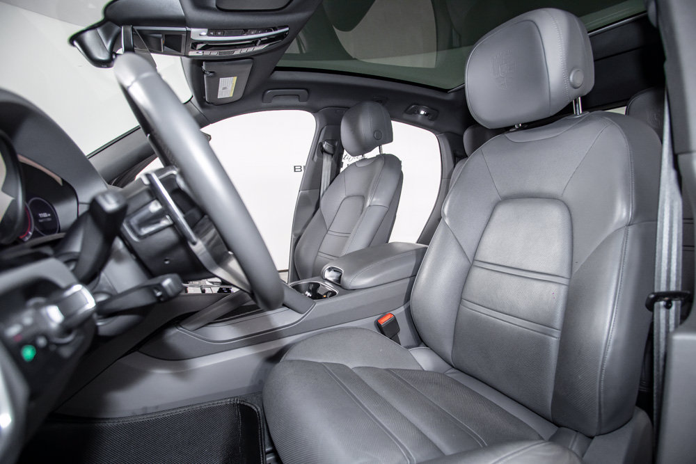 Used 2023 Porsche Cayenne Coupe AWD/4WD image 13