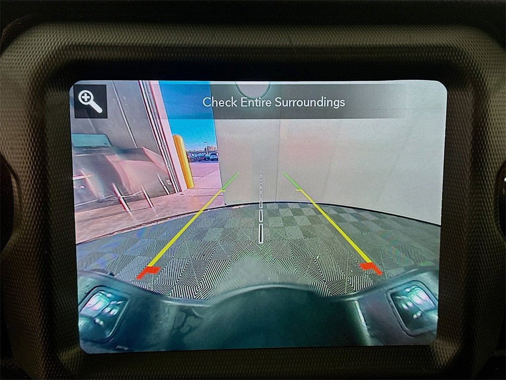 Used 2022 Jeep Gladiator Sport image 14