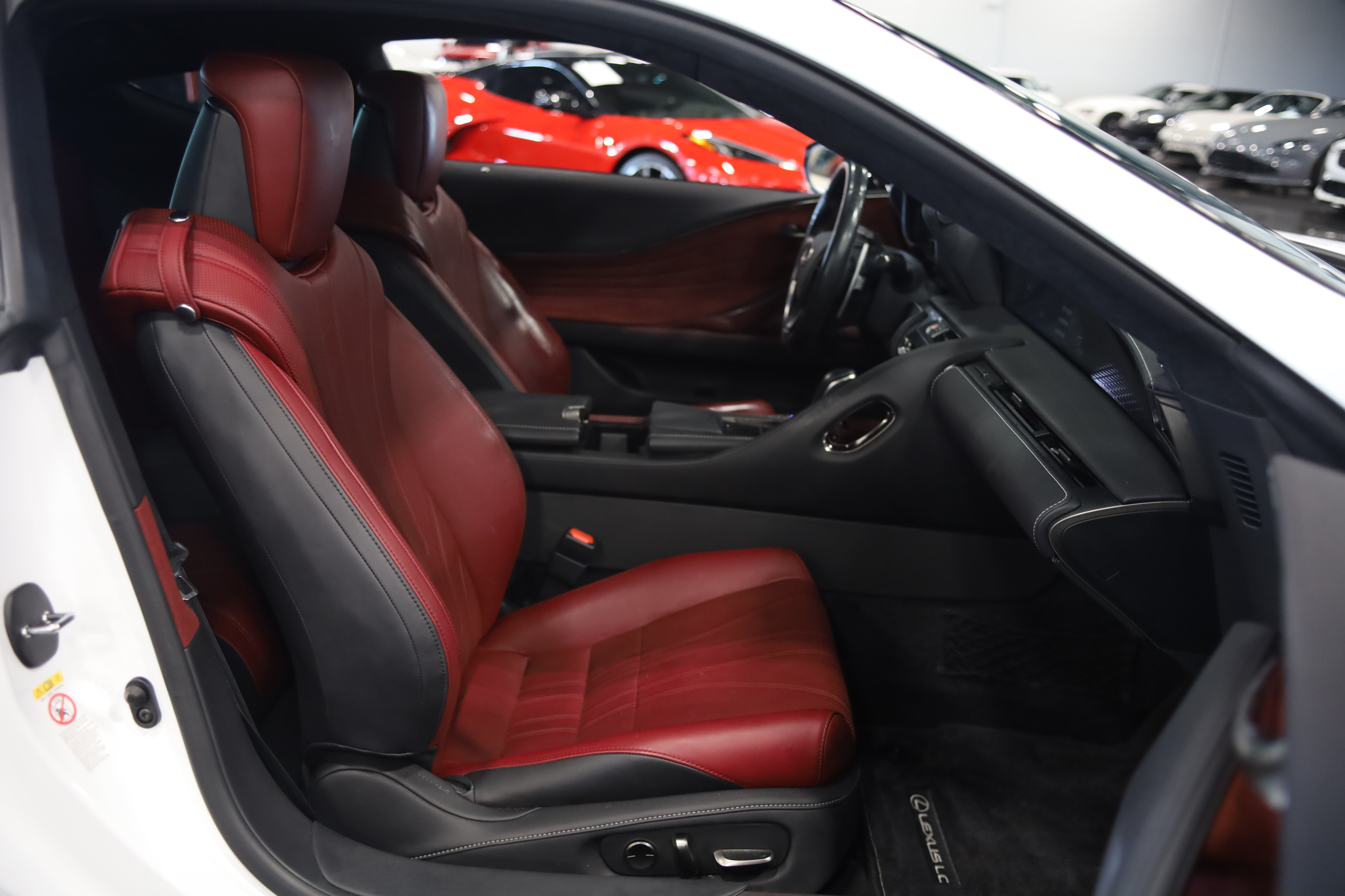 Used 2018 Lexus LC 500 Coupe w/ Touring Package RWD image 39