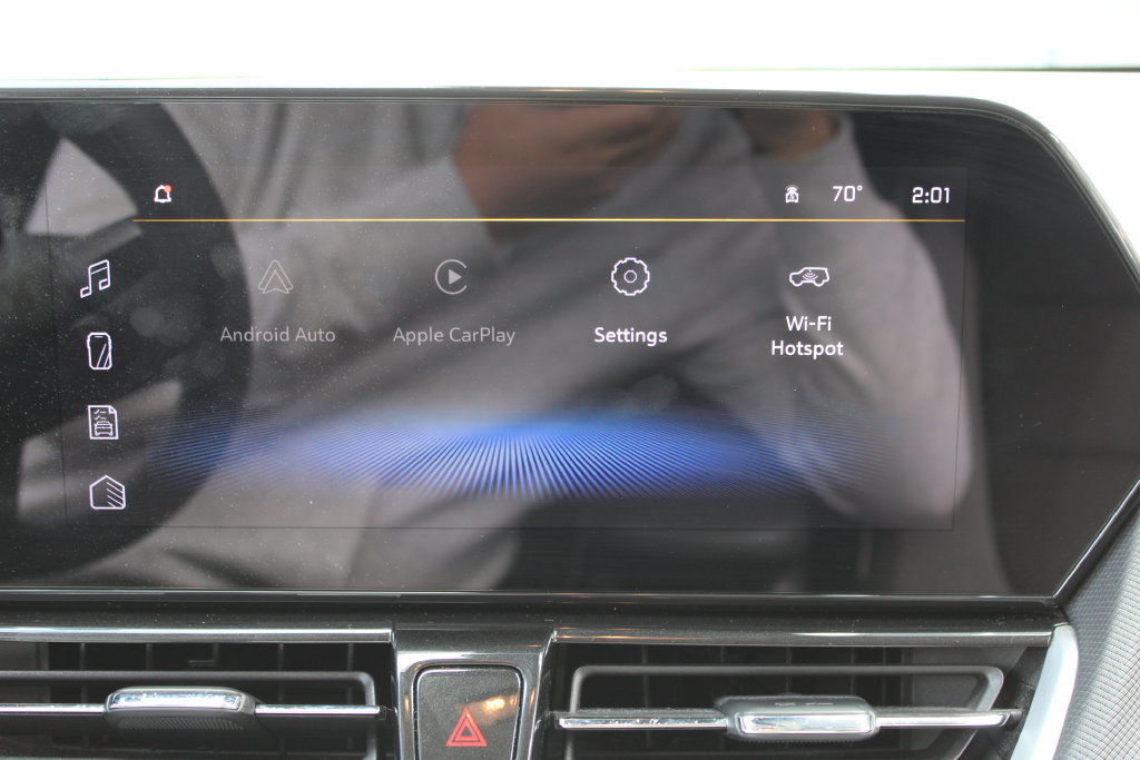 Used 2025 Chevrolet TrailBlazer LT FWD image 16