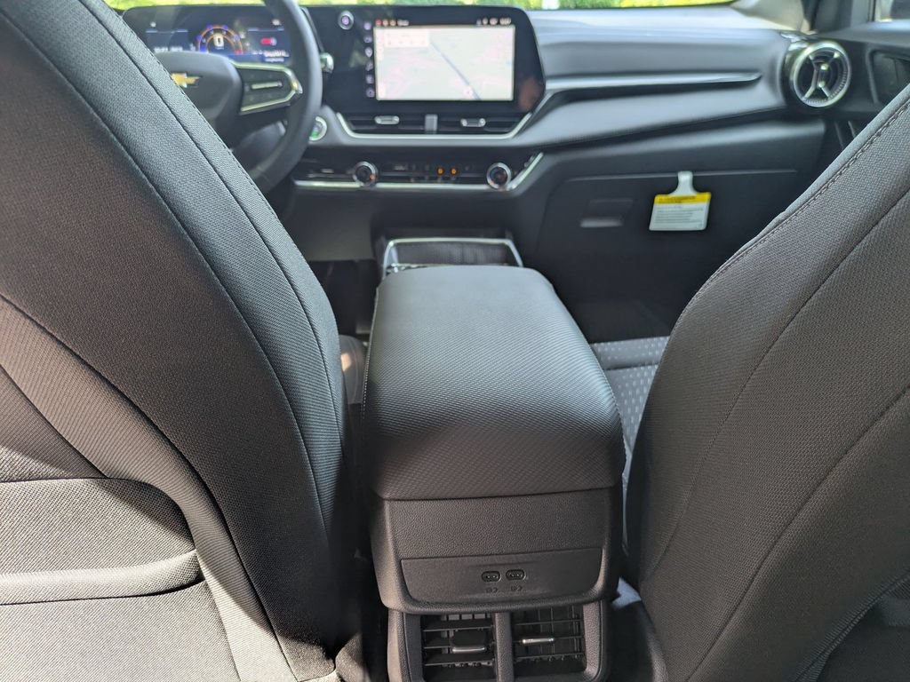 New 2026 Chevrolet Equinox LT w/ Safety and Technology Package FWD image 27