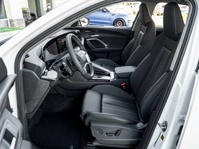 New 2025 Audi Q5 Premium Plus AWD/4WD image 13