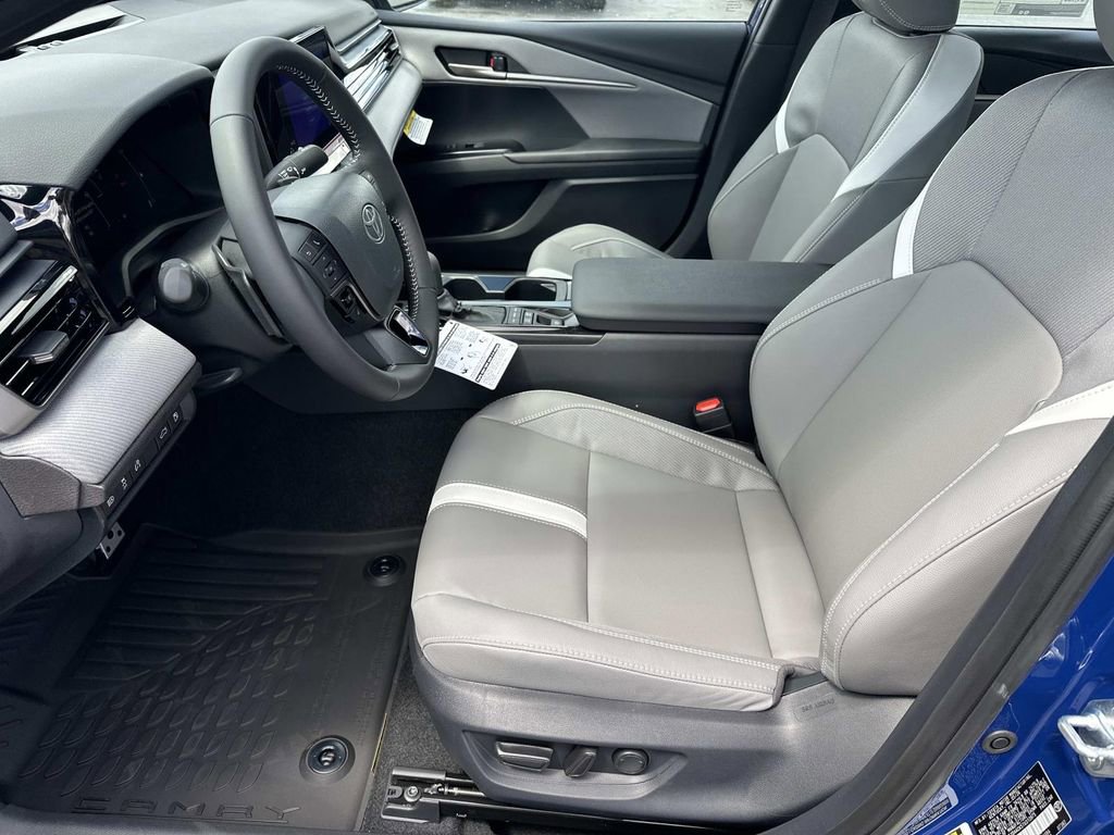 New 2026 Toyota Camry SE FWD image 18