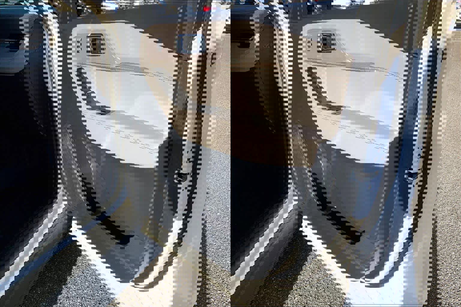 Used 2025 Ford Explorer Active w/ Active Comfort Package image 21