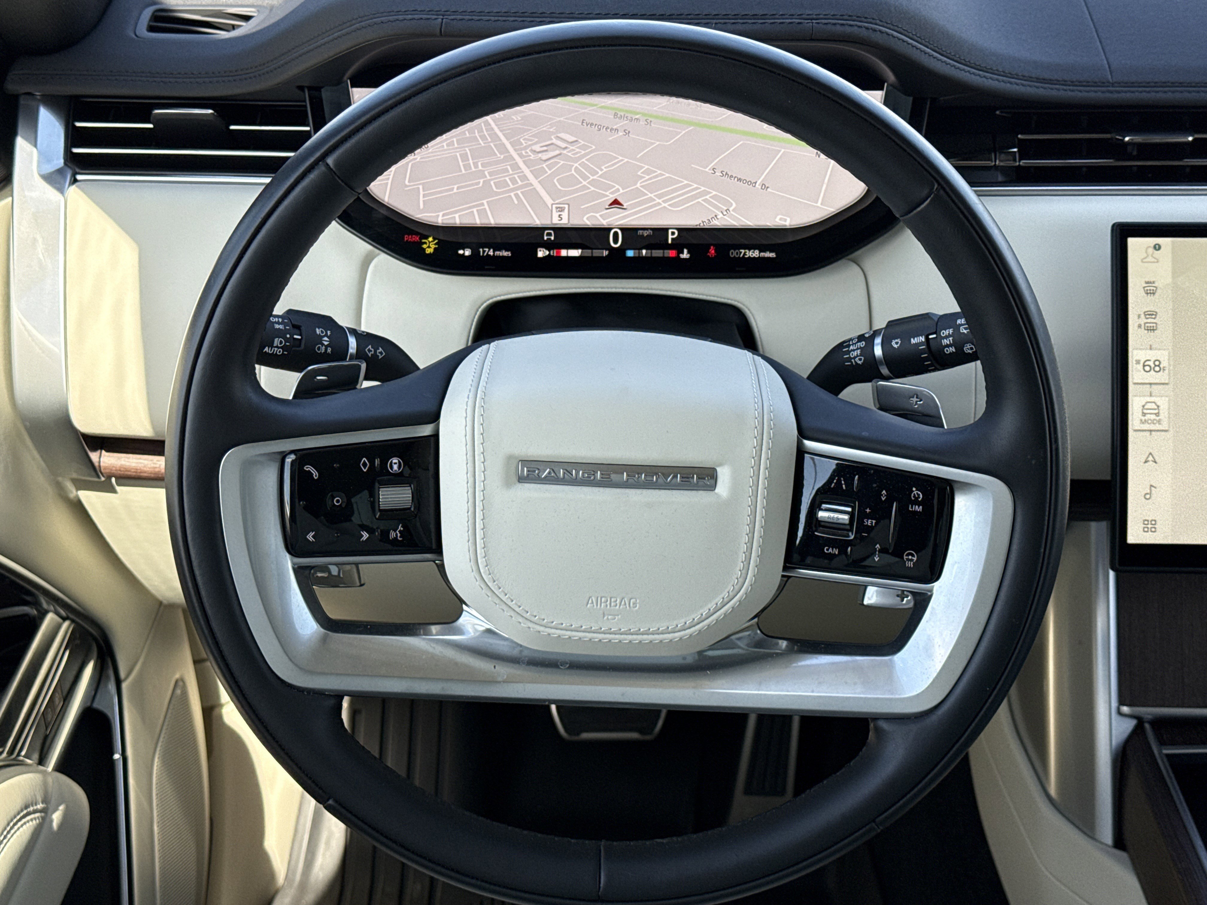 Used 2024 Land Rover Range Rover SE image 25