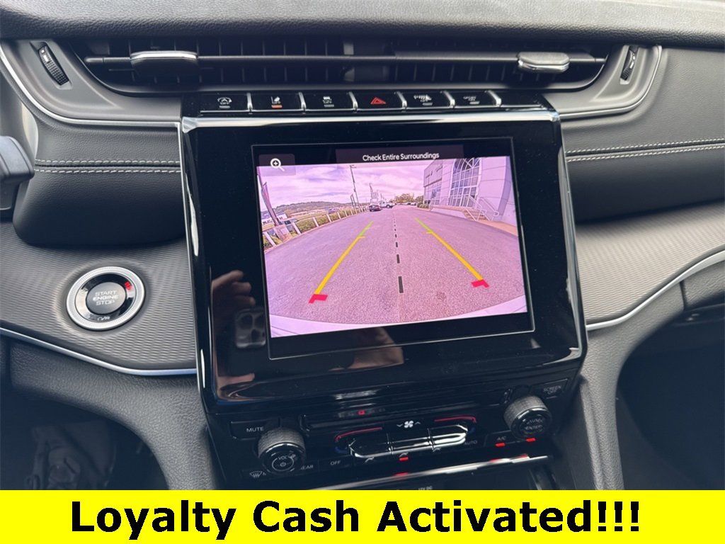 New 2025 Jeep Grand Cherokee Laredo w/ Trailer Tow Package image 13