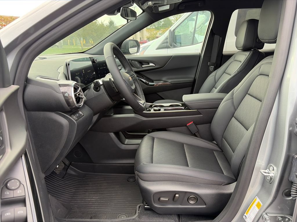 New 2027 Chevrolet Equinox LT w/ Convenience Package II FWD image 15