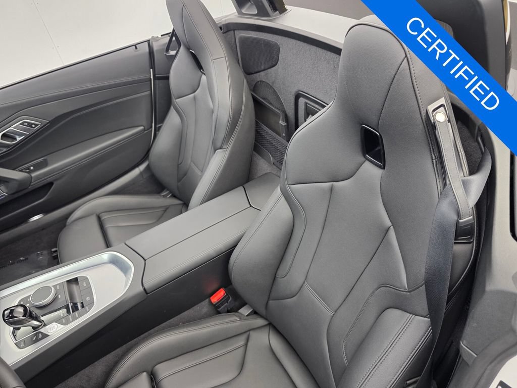 Certified 2026 BMW Z4 M40i RWD image 12