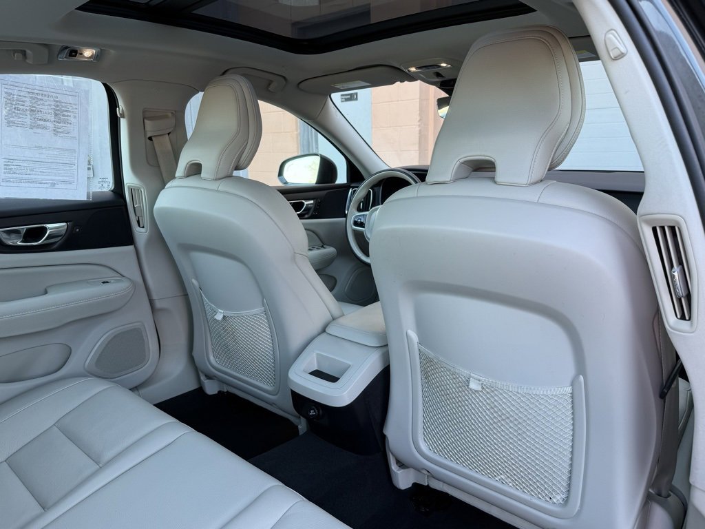 Used 2019 Volvo S60 T5 Momentum w/ Premium Package image 17