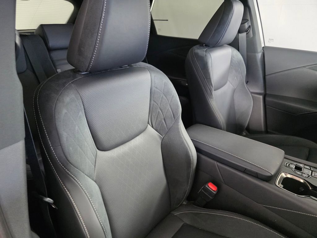 Used 2025 Lexus RX 350 AWD w/ Convenience Package image 25