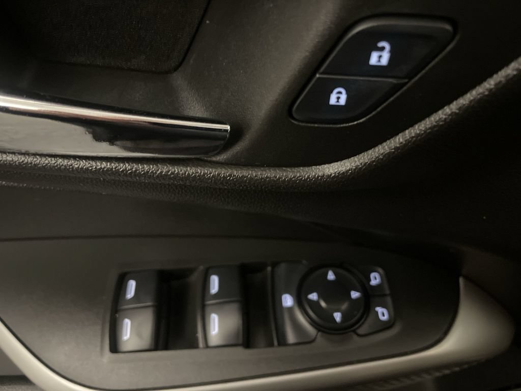 Used 2024 Chevrolet Trax RS w/ Driver Confidence Package FWD image 15
