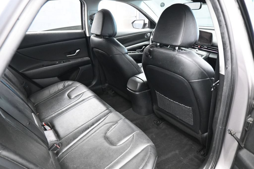 Used 2022 Hyundai Elantra Limited FWD image 42