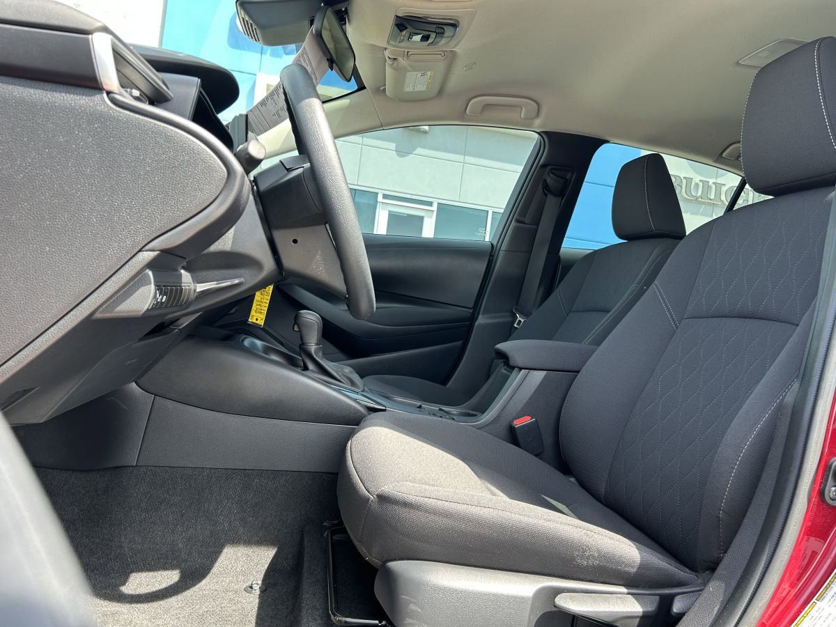 Used 2023 Toyota Corolla LE image 11