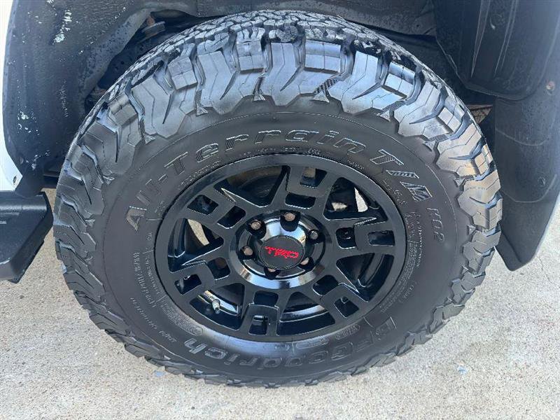 Used 2018 Toyota 4Runner SR5 Premium AWD/4WD image 20