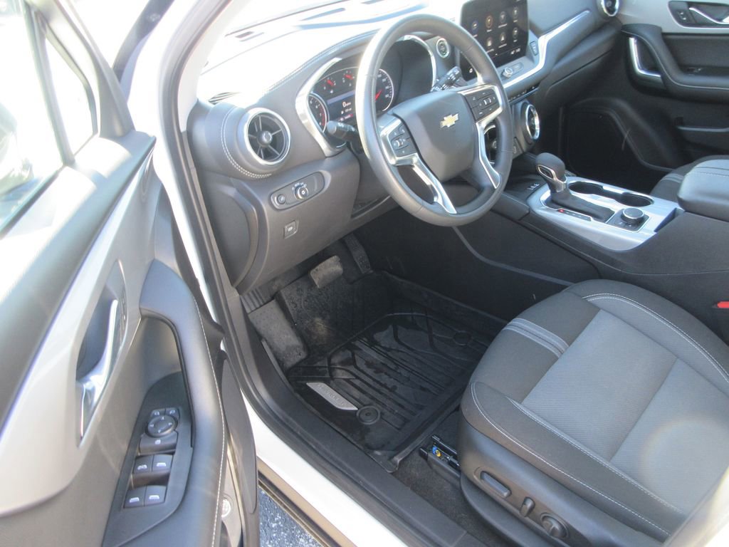 Used 2024 Chevrolet Blazer LT w/ Redline Edition image 12