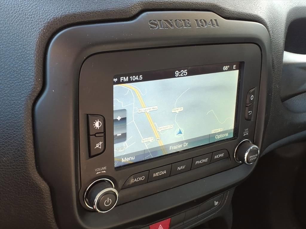 Used 2017 Jeep Renegade Trailhawk image 20