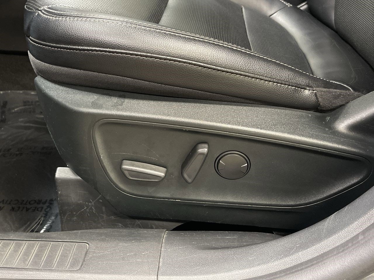 Used 2022 Ford Escape SEL image 21