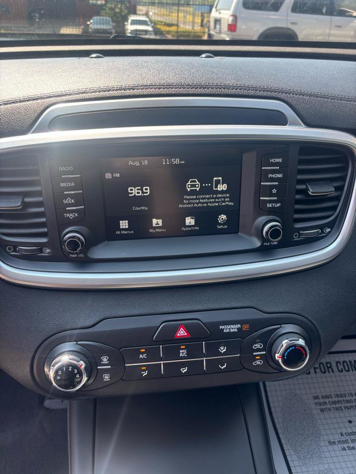 Used 2020 Kia Sorento AWD V6 image 16