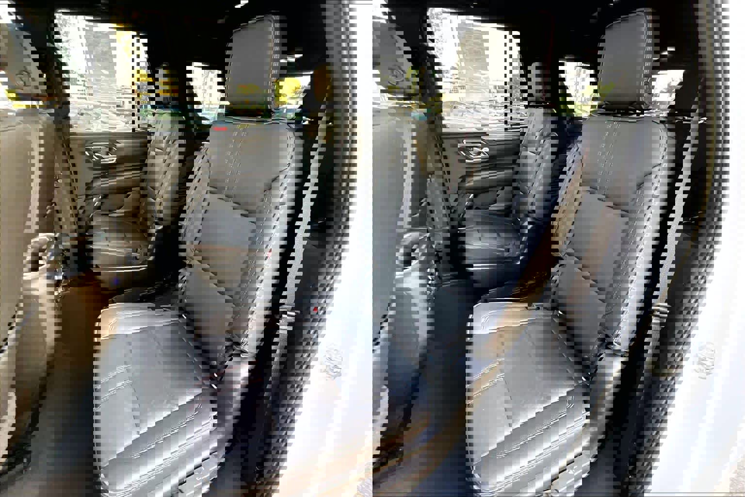 Used 2021 Chevrolet Tahoe RST w/ Luxury Package image 19