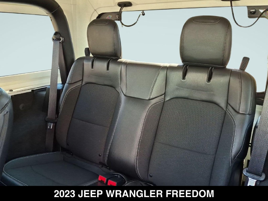 Used 2023 Jeep Wrangler Sport AWD/4WD image 16