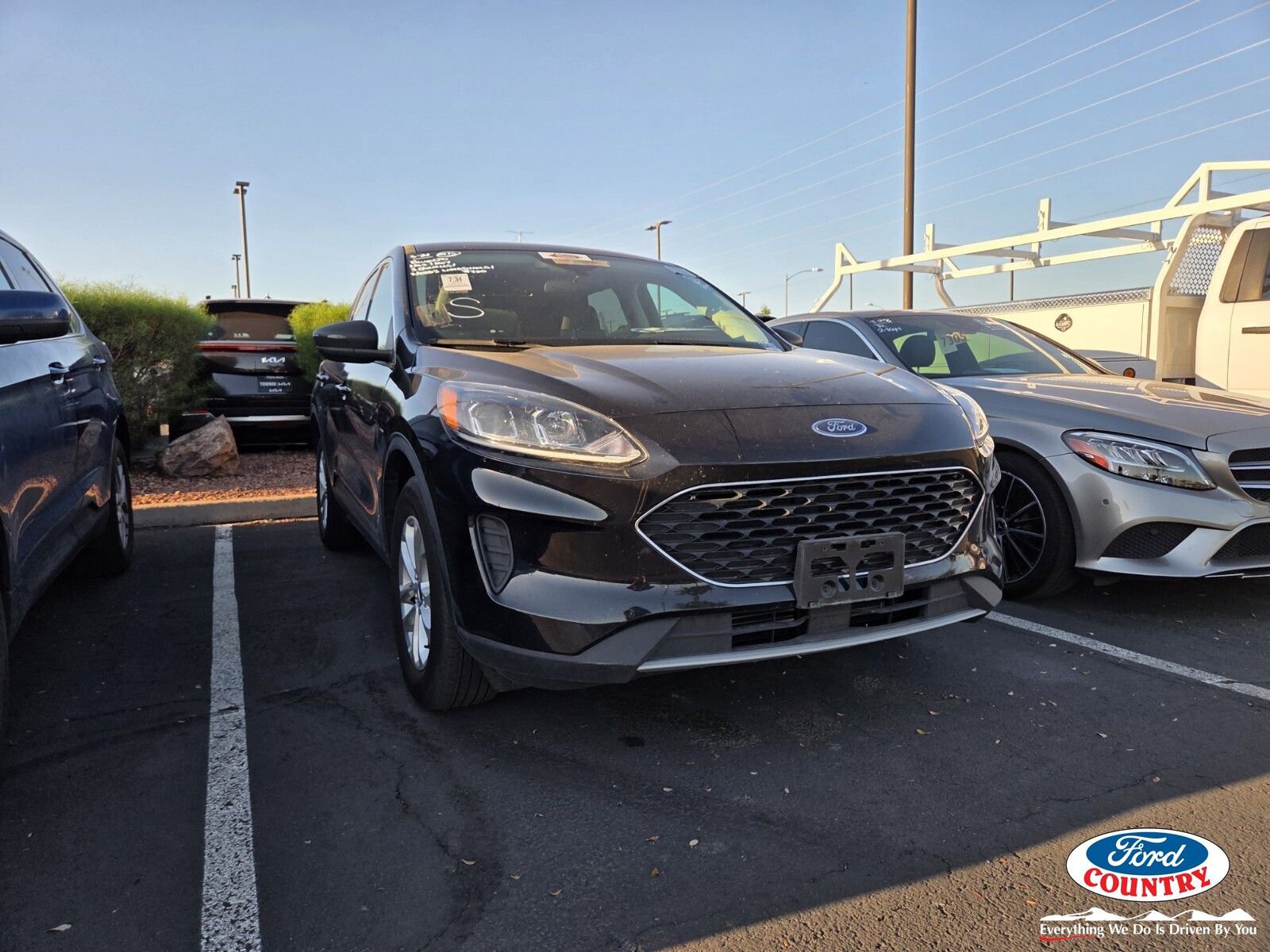 Used 2022 Ford Escape SE w/ Convenience Package image 1