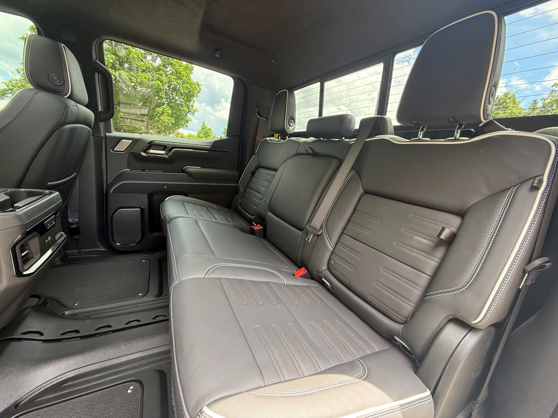 Used 2024 GMC Sierra 1500 AT4X image 49