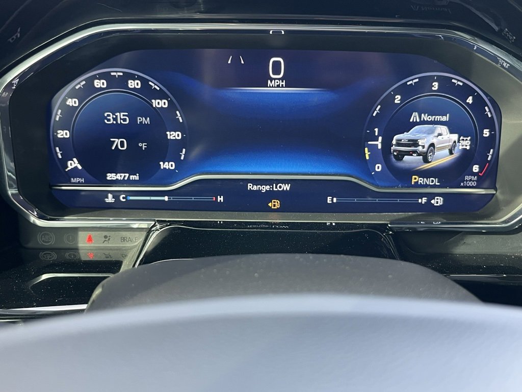 Used 2025 Chevrolet Silverado 1500 LT Trail Boss w/ LPO, Dark Essentials Package image 12