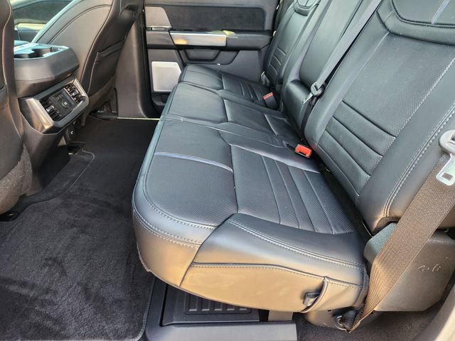 Used 2025 Ford F250 Platinum image 29